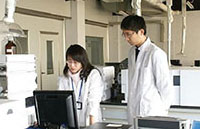 建立產(chǎn)學(xué)研合作基地，開(kāi)展科研合作創(chuàng)新工作